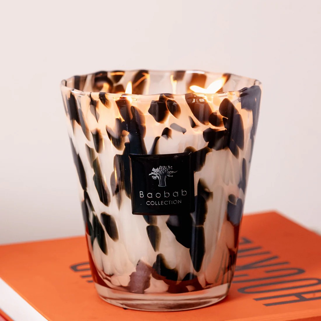 Baobab Collection Black Pearls Scented Candle Max 10 additional image
